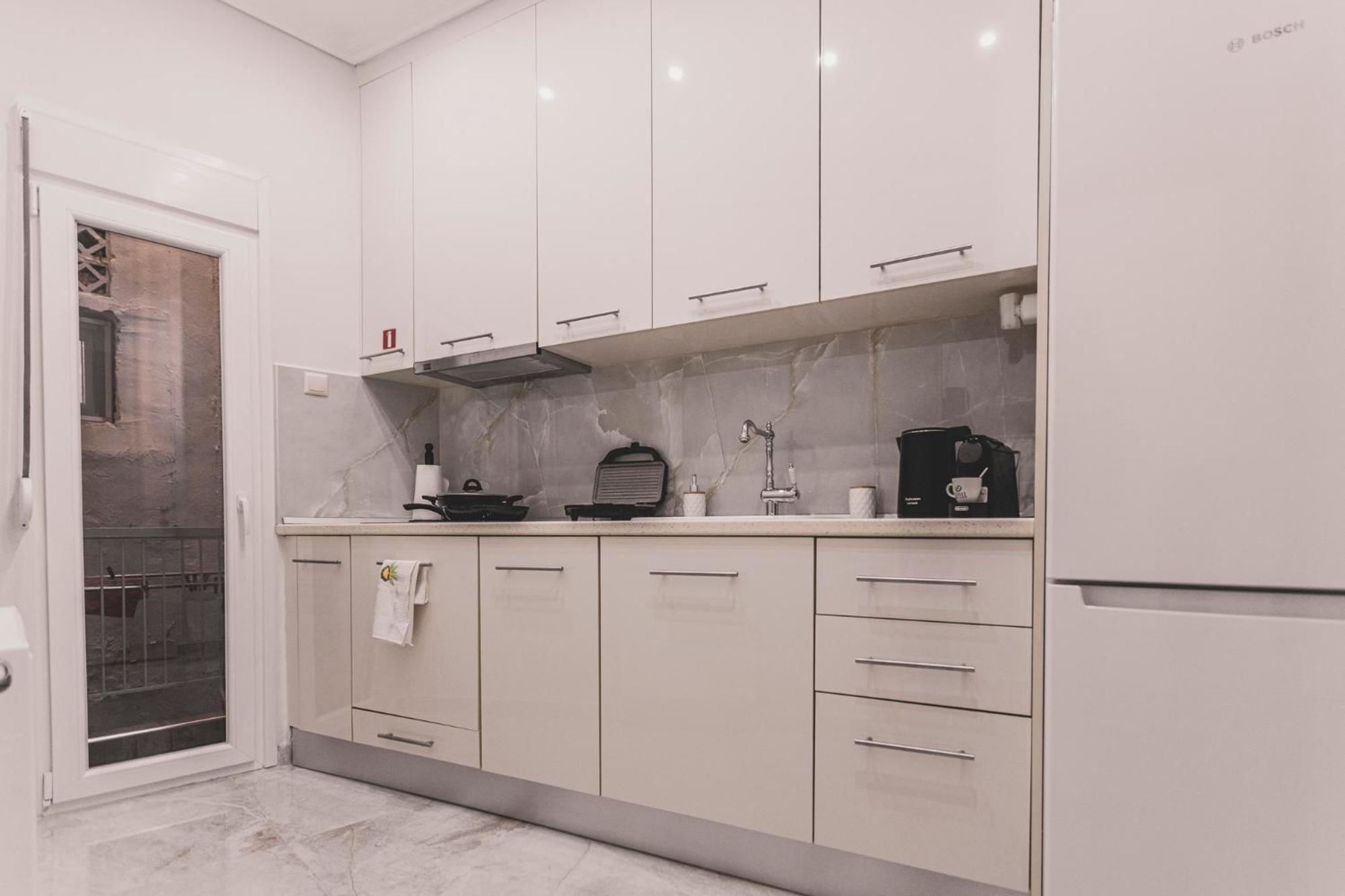 Kartell Luxury Apartment Thessaloniki Center エクステリア 写真